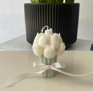 nen-thom-bo-hoa-tulip